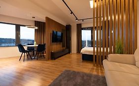 Nest Inn Azure Apartment